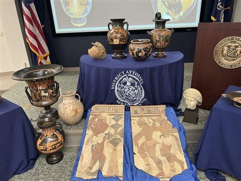 Italy gets back 266 antiquities from New York seizures after collector approaches Houston museum